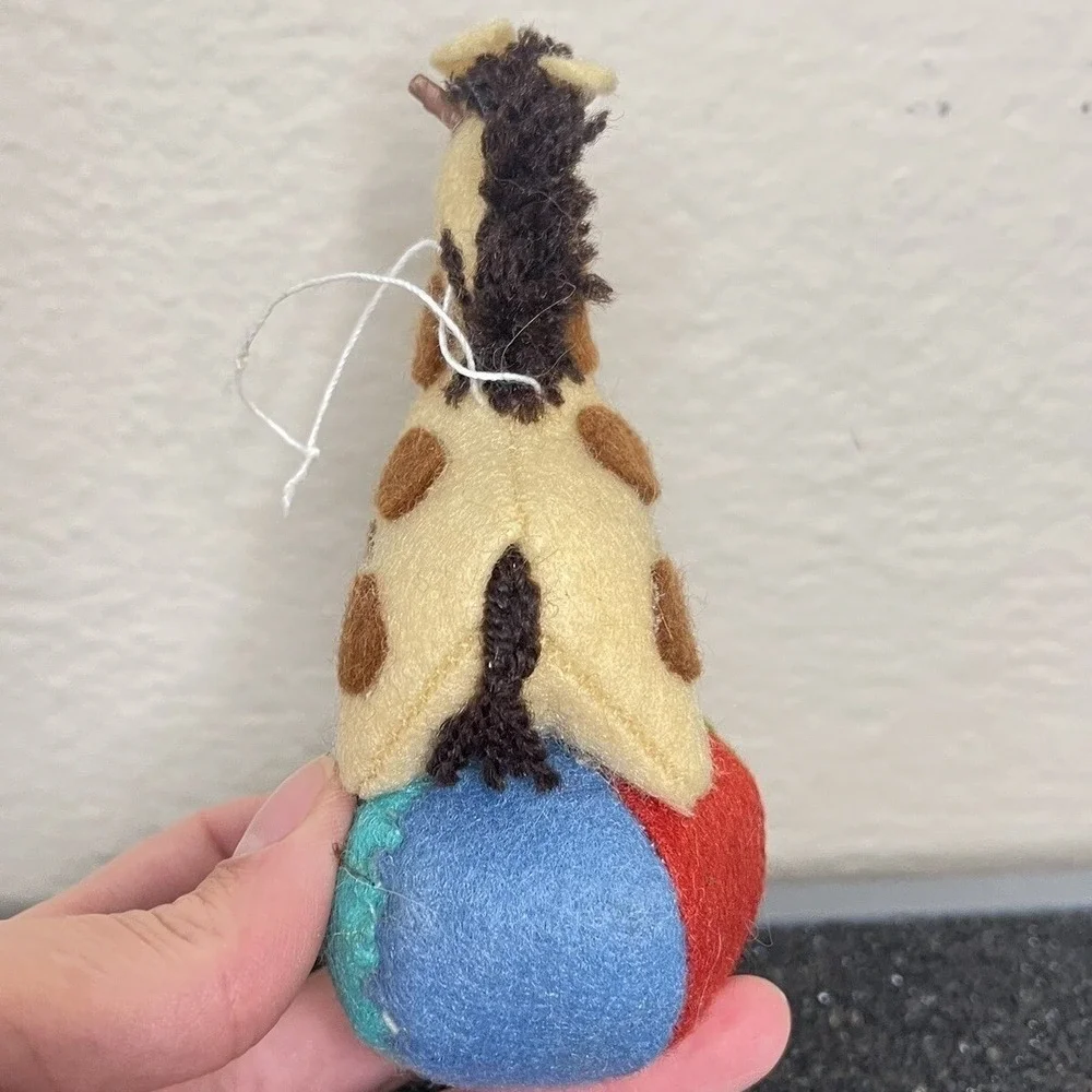 Heart Felts Ornament Midwest Of Cannon Falls Giraffe Circus Carnival Ball‎